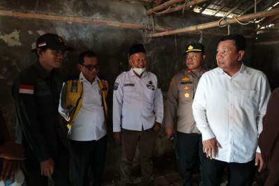 Bupati Beri Bantuan Pembangunan Rumah Layak Huni Bagi Warga Pakuhaji