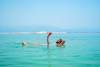 Sensai mengapung di Laut Mati. (unsplash.com/Toa Heftiba)