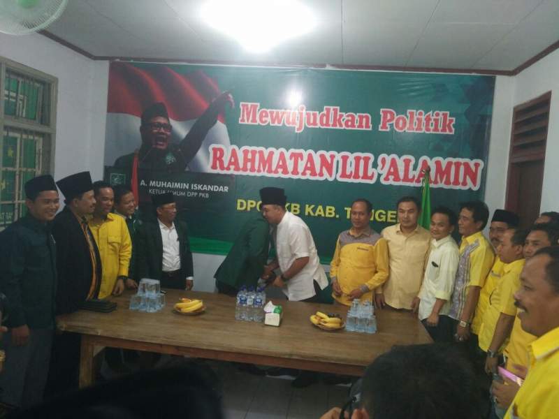 Penyerahan formulir pendaftaran calon bupati Tangerang di PKB.