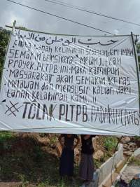 Tolak Proyek Geothermal Berlanjut, Warga Padarincang kembali Pasang Baliho Penolakan