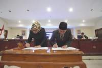 Paripurna LKPJ tahun 2016 di DPRD Kota Tangerang