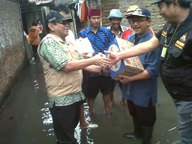 FKTS Berikan Bantuan untuk Korban Banjir