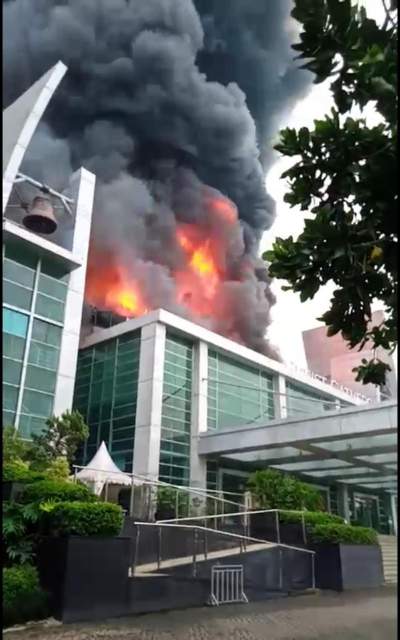 Gereja Christ Cathedral Gading Serpong Ludes Dilalap Sijago Merah