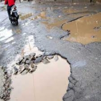 Ilustrasi- Jalan Rusak