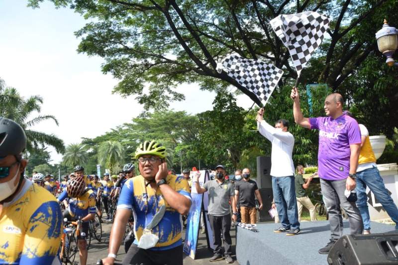 Zaki Minta Kementrian PUPR agar Jalan Raya Serang Lebih Diperhatikan