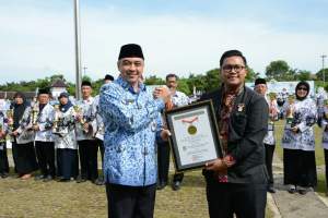 Pemkab Tangerang Raih MURI Bola Sundul Terbanyak