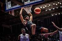 Aksi pemain timnas basket Indonesia Marques Bolden pada saat laga melawan Arab Saudi dalam FIBA Asia Cup 2022 di Istora Senayan Jakarta, Selasa (12/7/2022). (Dok. fiba.basketball)