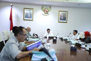 BAPEK Jatuhkan Sanksi 83 PNS Yang Langgar Disiplin