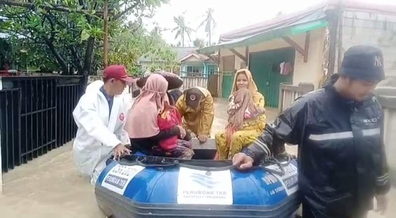 banjir di tanjung burung telan memakan korban.