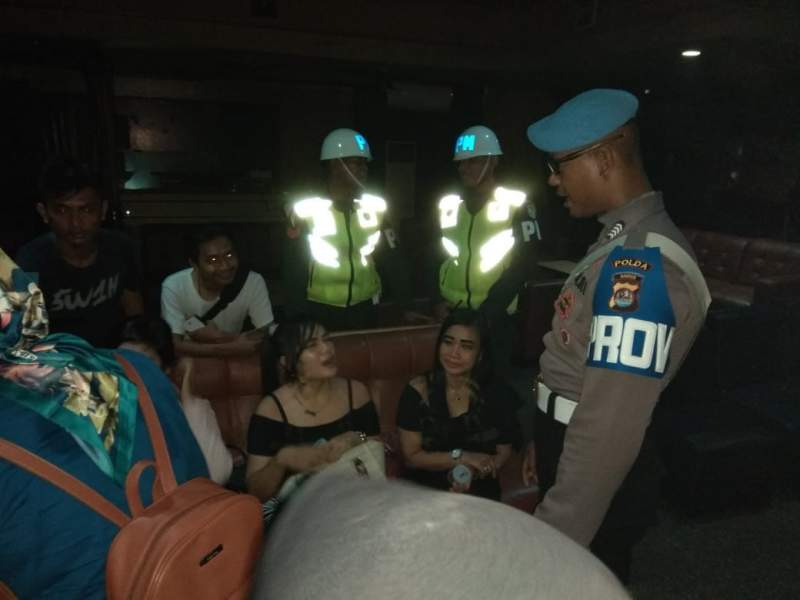 Jelang Tahun Baru, Petugas Razia Tempat Hiburan Malam