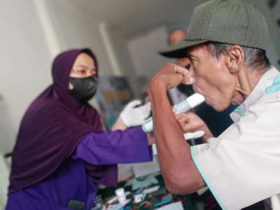 Meningkatkan Kesadaran Masyarakat, Muhammadiyah Aisyiyah Ciledug dan FK Uhamka Gelar Pos Sehatmu