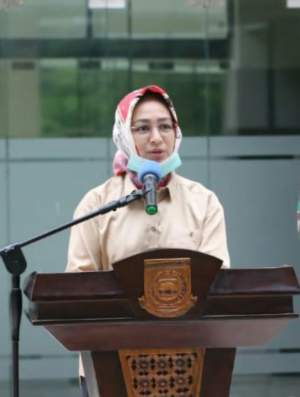 Walikota Tangsel Airin Rachmi Diany, memperpanjang masa PSBB di Tangsel.