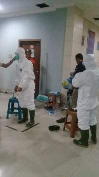 Kantor Pelayanan Umum Di Pemkab Tangerang Disemprot Disinfekstan