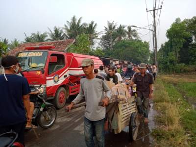 Bengkel Las Di Desa Gempol Sari Ludes Dilalap Sijago Merah