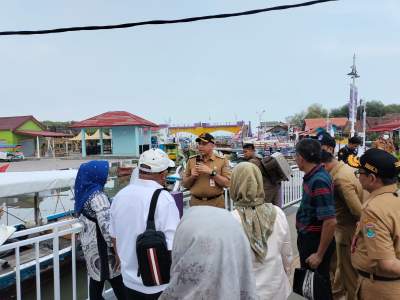 Zaki Pamerkan Ketapang Aqua Culture Mauk Dihadapan Komisi IV DPR RI