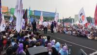 Tampil di Kampanye Akbar Citra Raya, D'Masiv Hibur Puluhan Ribu Pendukung Maesyal Andra Soni