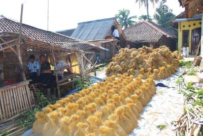 Kasepuhan Guradog Gelar Ngarengkong