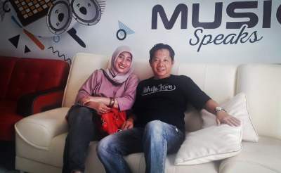 Penyanyi Tiana Zchan dan Produser Musik Mr. Tou