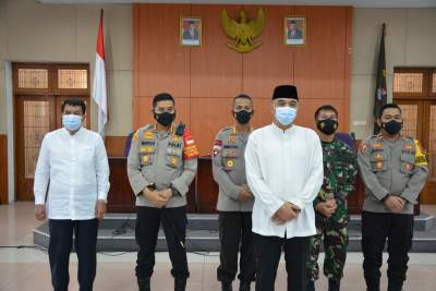Zaki Pimpin Rapat Perubahan Pelarangan Mudik