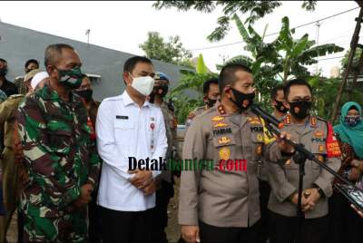 Mad Romli Dampingi Kapolda Tinjau Kampung Tangguh Pasar Kemis