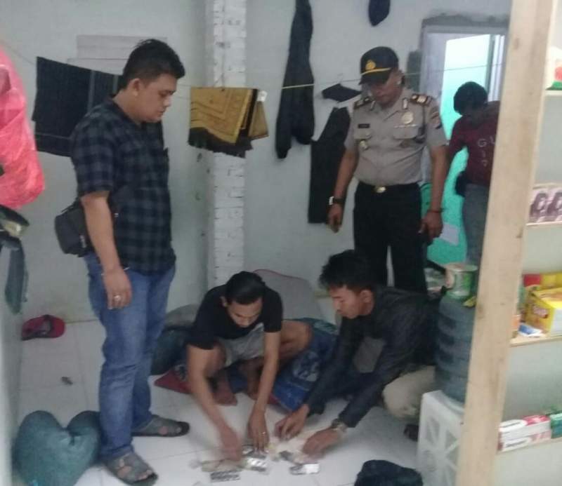 Berkedok Toko Kosmetik Ternyata Jualan Tramadol dan Eximer