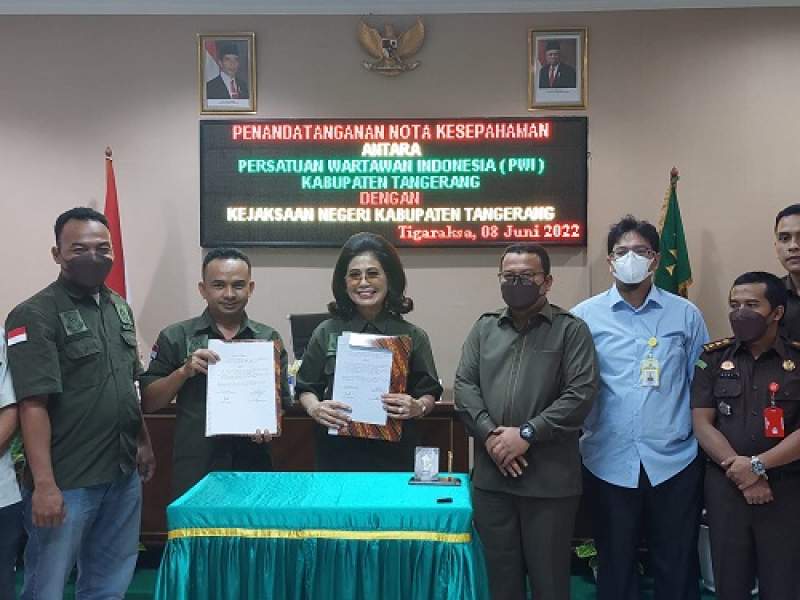 Kejari Kabupaten Tangerang Teken MoU Dengan PWI