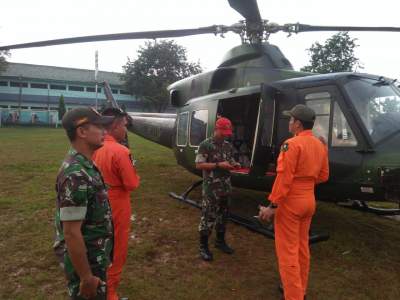 Cuaca Ekstrim, Heli Milik TNI AD Mendarat Darurat Di Kresek