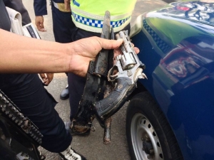 Benda Mirip Pistol Diamankan di Bandara Soetta