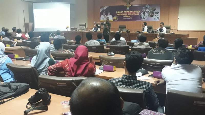 Bupati Zaki Buka Dialog Pembangunan Dengan Mahasiswa