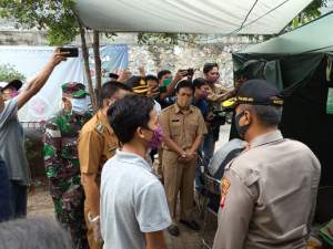 Peduli Sesama, Kapolres Sambangi Dapur Umum Karang Taruna