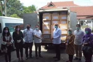 Pemkab Tangerang Terima Bantuan Alat Pelindung Diri Dari Sinarmas Land