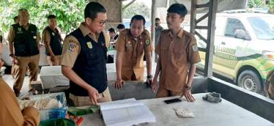 Kaban Perda Serdang Bedagai, Ikhsan mendatangi wajib pajak dengan sistem jemput bola.