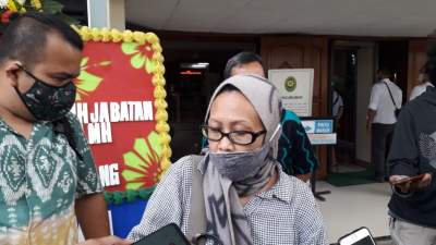 Duh! Perempuan Ini Dipecat Sebagai Direktur Gara-Gara Pakai Jilbab