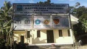 Pasca Penangkapan Kades, Pelayanan Terganggu, Masyarakat Cireundeu Akan lakukan Aksi ke Kantor Bupati Serang