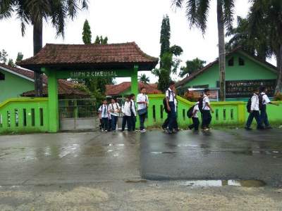 SMPN 2 CIkeusal, Kabupaten Serang.
