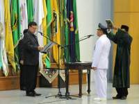 Plt Gubernur Banten Nata Irawan Dilantik Mendagri Tjahjo Kumolo di Jakarta.