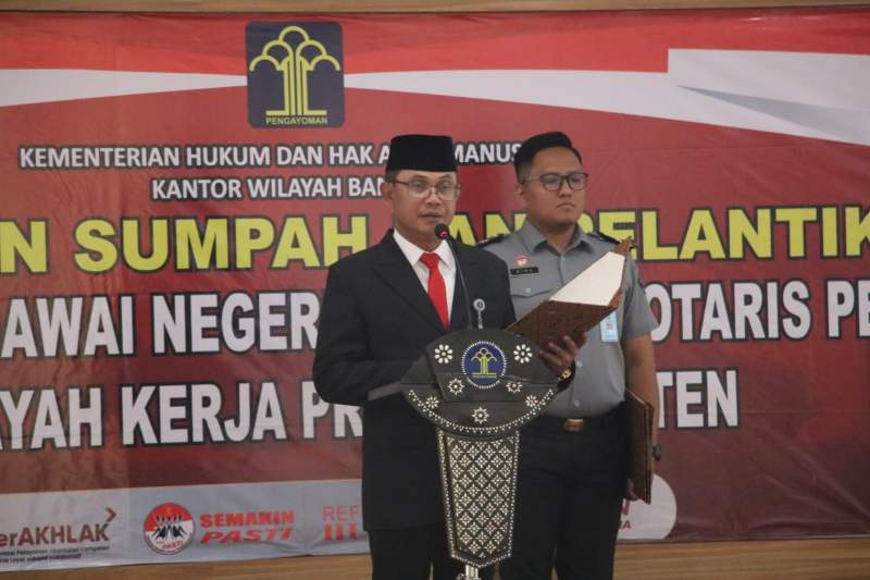Kakanwil Kemenkumham Banten Lantik dan Ambil Sumpah Notaris Pengganti dan PPNS