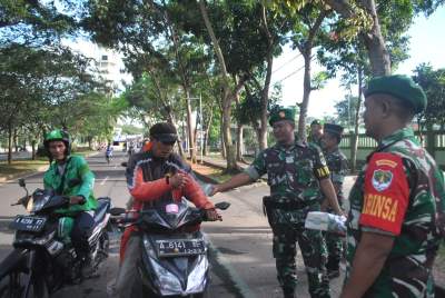 kodim 0510 bagikan takjil