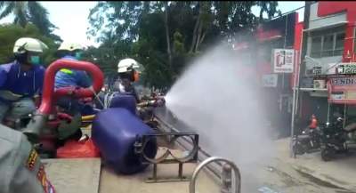 BPBD Semprotkan Desinfektan di Pasar Tradisional