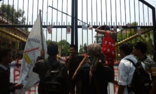 Bambu Menuntut Kejati Banten Bongkar Kasus Mandeg