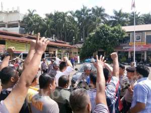 Polsek Karawaci Amankan Perusuh Saat Pilkada