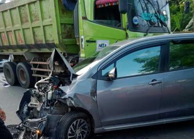 Tabrakan Beruntun Melibatkan Kendaraan Patroli PJR Korlantas Polri di Tol Tangerang - Merak