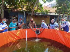 Kampung Jawara Pakulonan Barat Dapat Bantuan Kolam dan Benih Lele