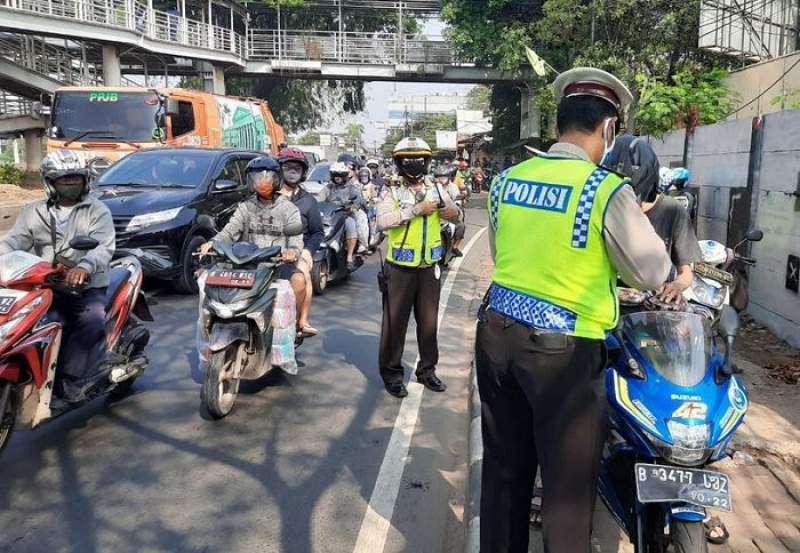 Ilustrasi operasi razia kepolisian.