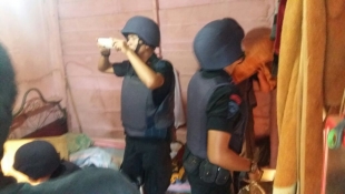 PELAKU INCAR POLISI, LEDAKKAN BOMBUNUH DIRI