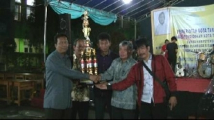 Penutupan LKS Kota Tangsel oleh Kepala Dindik Tangsel H Mathoda