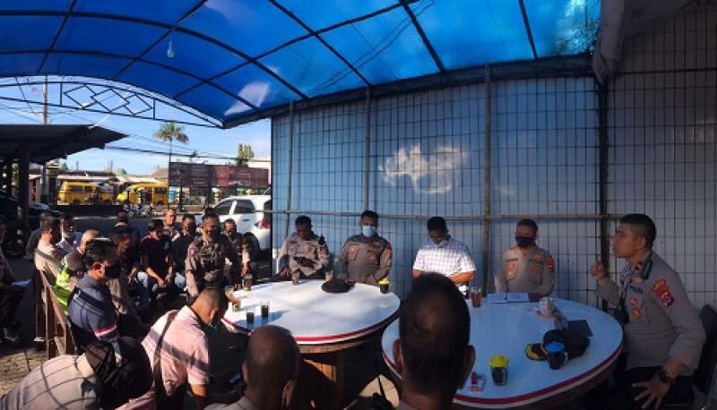 Ngopi Bareng, Kapolsek Balaraja Berikan Arahan Terhadap Anggota