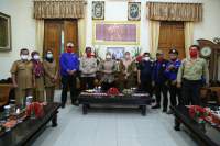 Hadang Tsunami, Ribuan Pohon Mangrove Siap Ditanam