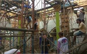 Masyarakan Kampung Ciruas Kompak Bergotong Royong Dalam Pembangunan Masjid