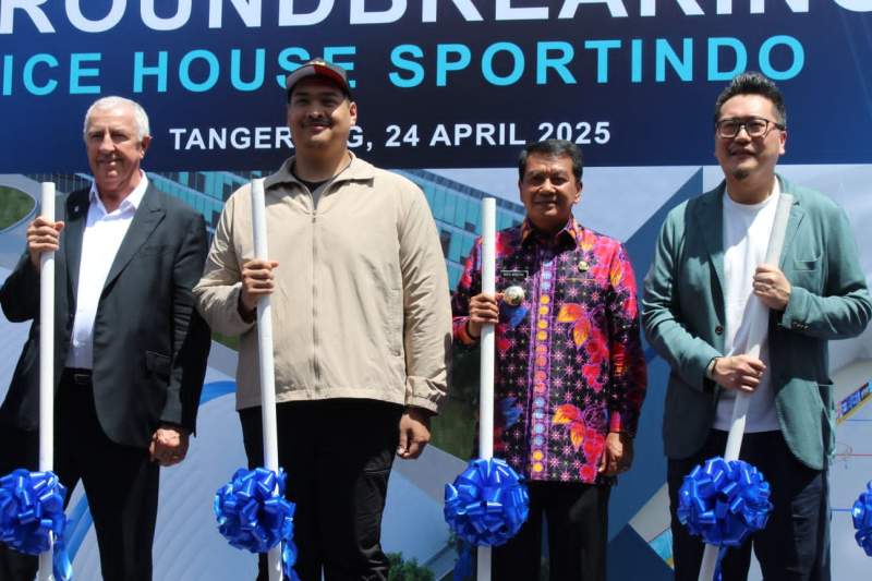 Maesyal Dampingi Menpora Lajukan Groundbreaking Ice House Sportindo